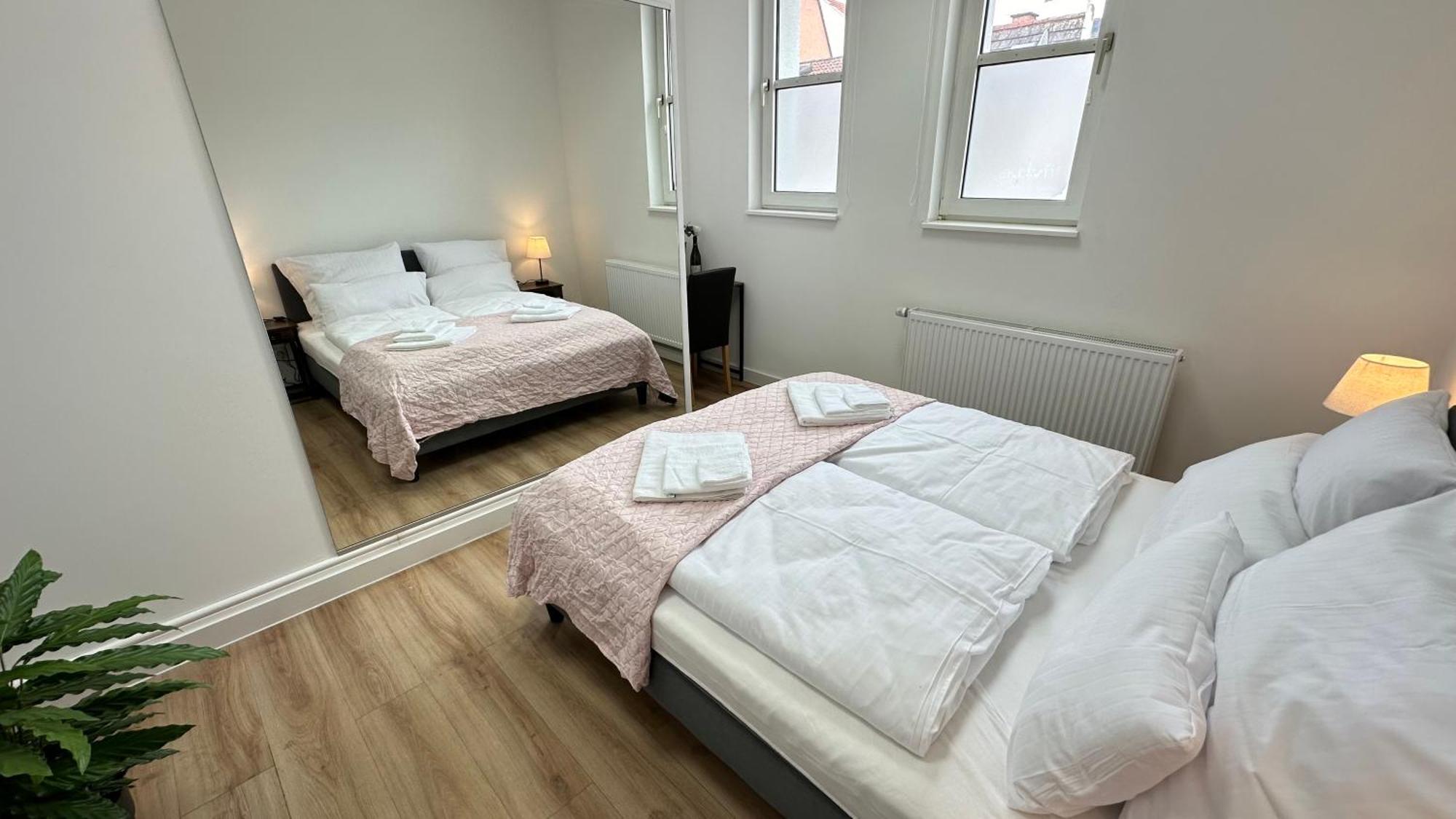 Das Loft - Sauna - 4 Schlafzimmer - 2 Baeder - Stadtmitte - 2 Parkplaetze Шпайер Екстериор снимка